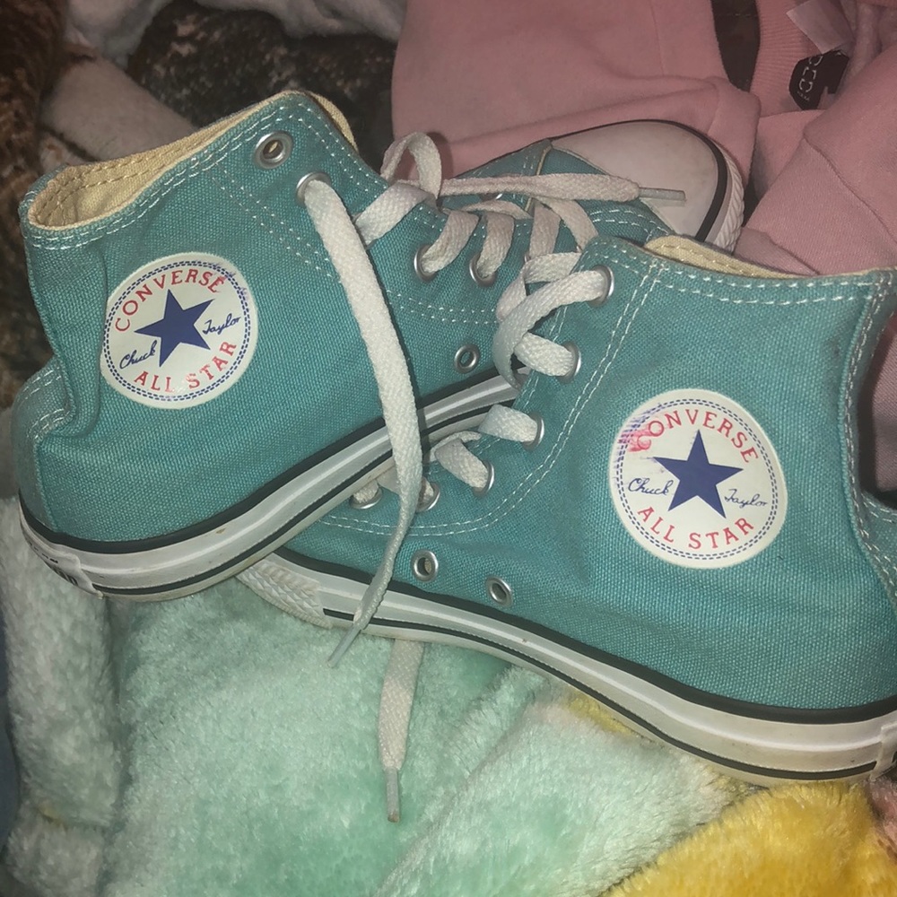 Turquise Converse‼️